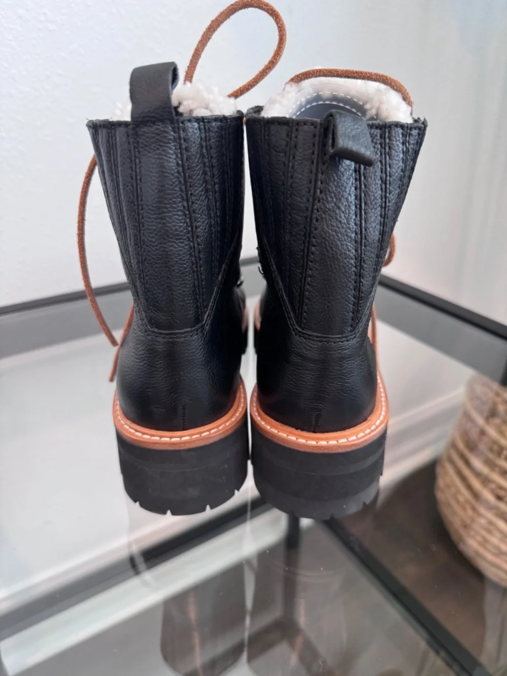 MARC FISHER Women’s Izzie Leather Shearling Black Lug Sole Boot 7 NWOB
